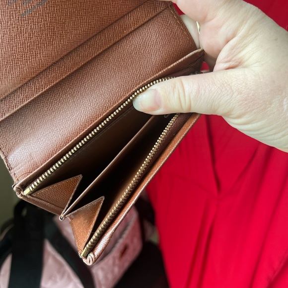 LV monogram wallet 5 1/2 x 3 1/2- CA0322 - Picture 10 of 17